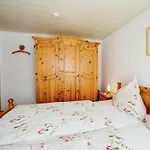 Nyaraló In